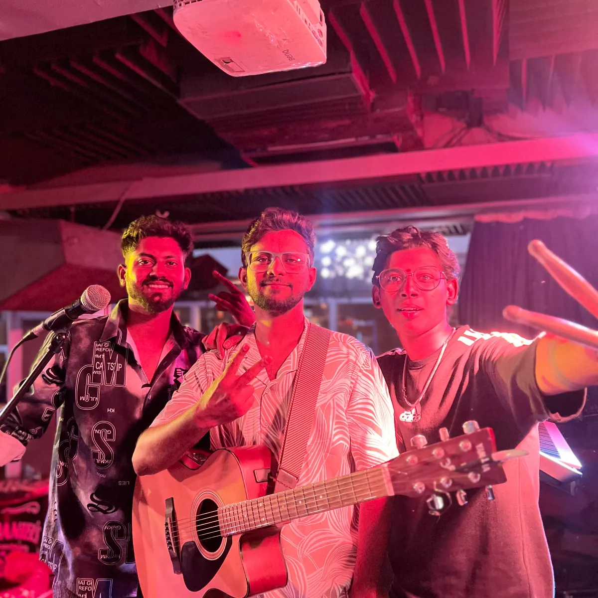 Live Band 