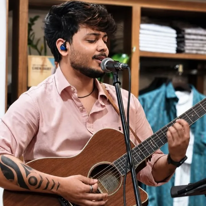 Singer / Performer