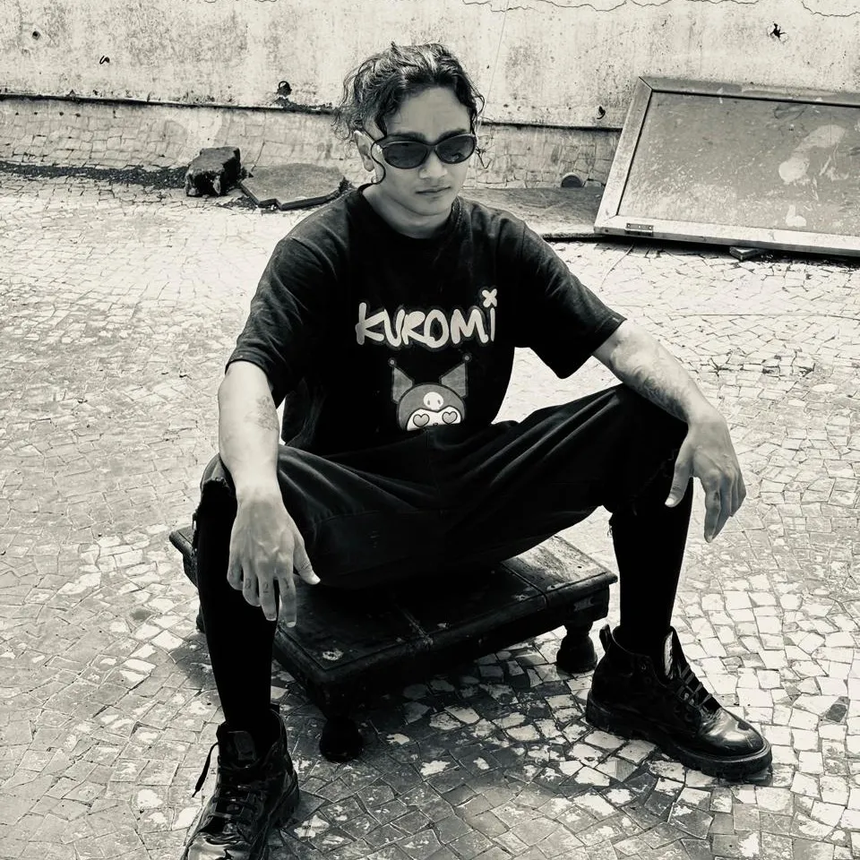 Video Editor & Motion Graphic Designer