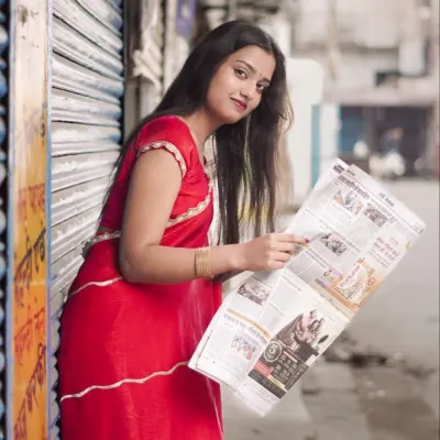 Expressive on-camera personality 