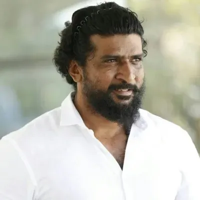 Versatile Actor for Film and Theatre Roles
