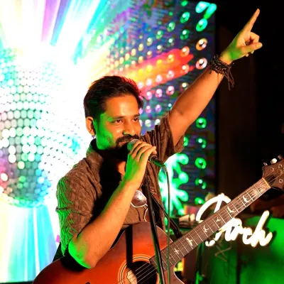 Solo singer and band 