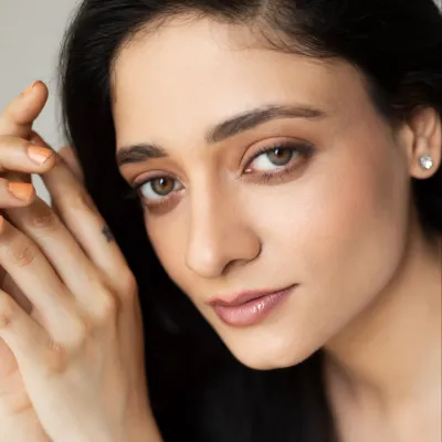 Versatile Actor for Film and Theatre Roles