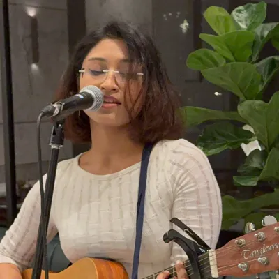 Talented Guitarist and Vocalist for Hire